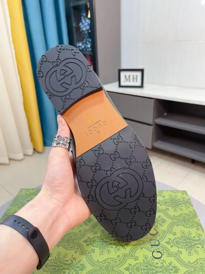 Men's shoes 💰500🌹🌹Niuli [GUCCI Gucci] A new style of formal men's leather shoes is coming~ The original quality upper is made of patent leather imported from Italy, the leather is soft and delicate, comfortable and soft first-layer cowhide lining, rubber wear-resistant outsole, the shoe shape is dignified and domineering, and the luxury charm cannot be concealed! The natural and free nouveau riche leads the trend. Code number: 38-44
